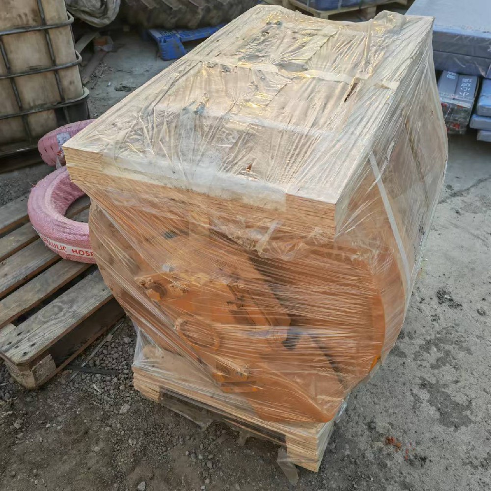 17A-30-00430 引導(dǎo)輪 適用于D155A機型上